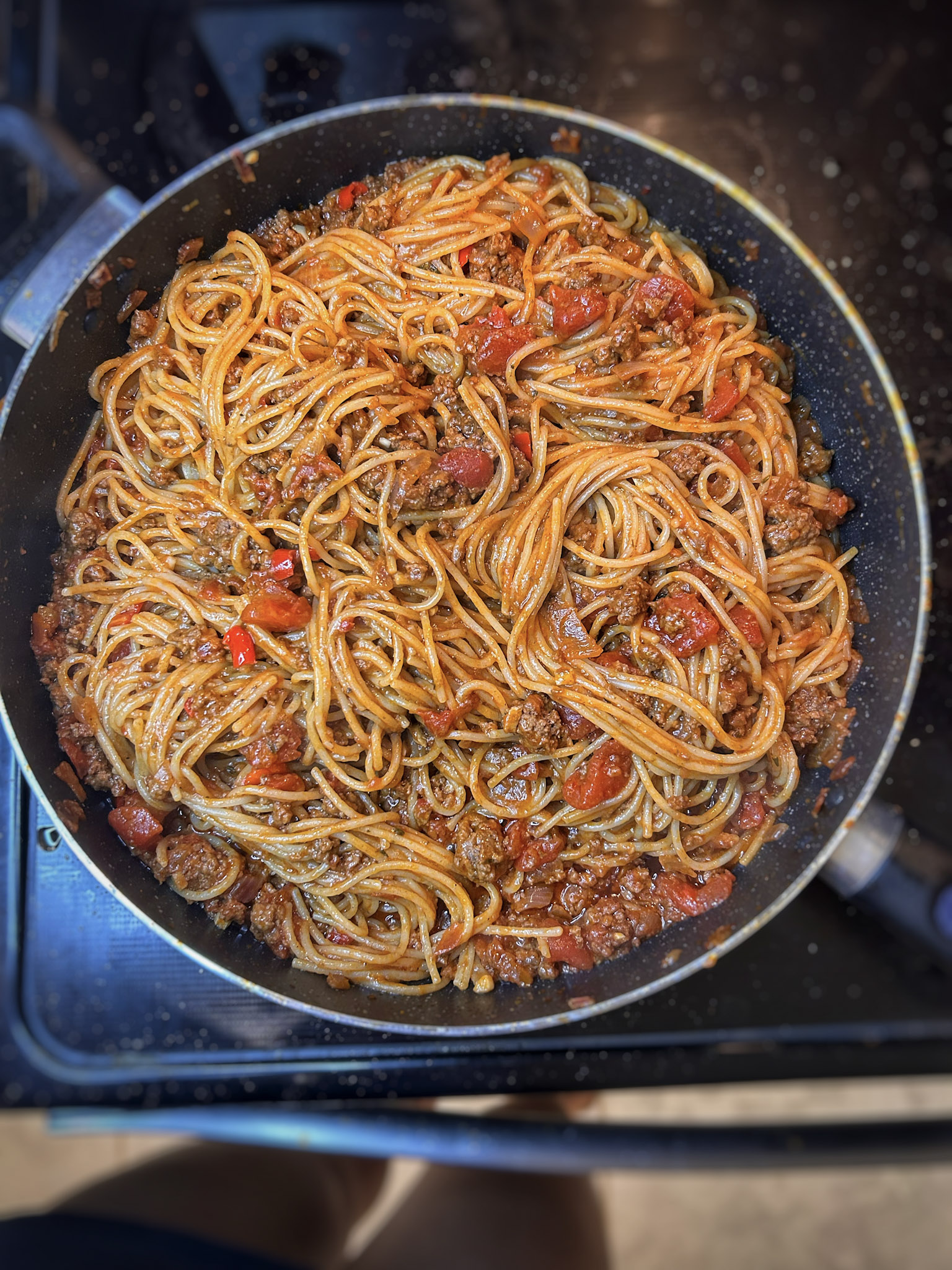 How to make the SIMPLEST spaghetti bolognese recipe at home