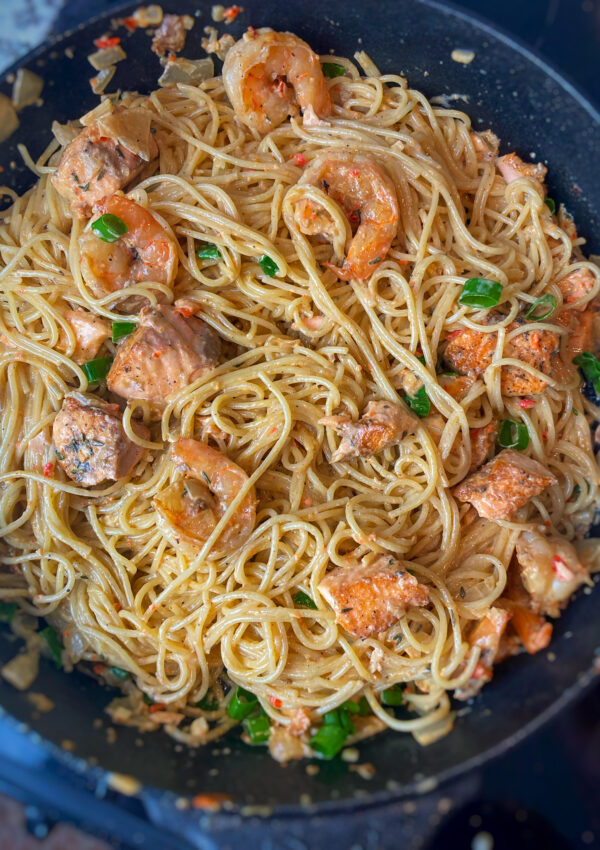 Creamy salmon and shrimp pasta